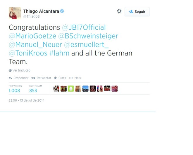 O meia hispano-brasileiro Thiago Alcântara parabenizou seus companheiros de Bayern pelo título da Copa |