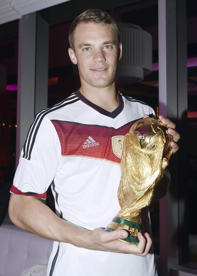 Goleiro Manuel Neuer na festa da Alemanha no hotel no Rio | 