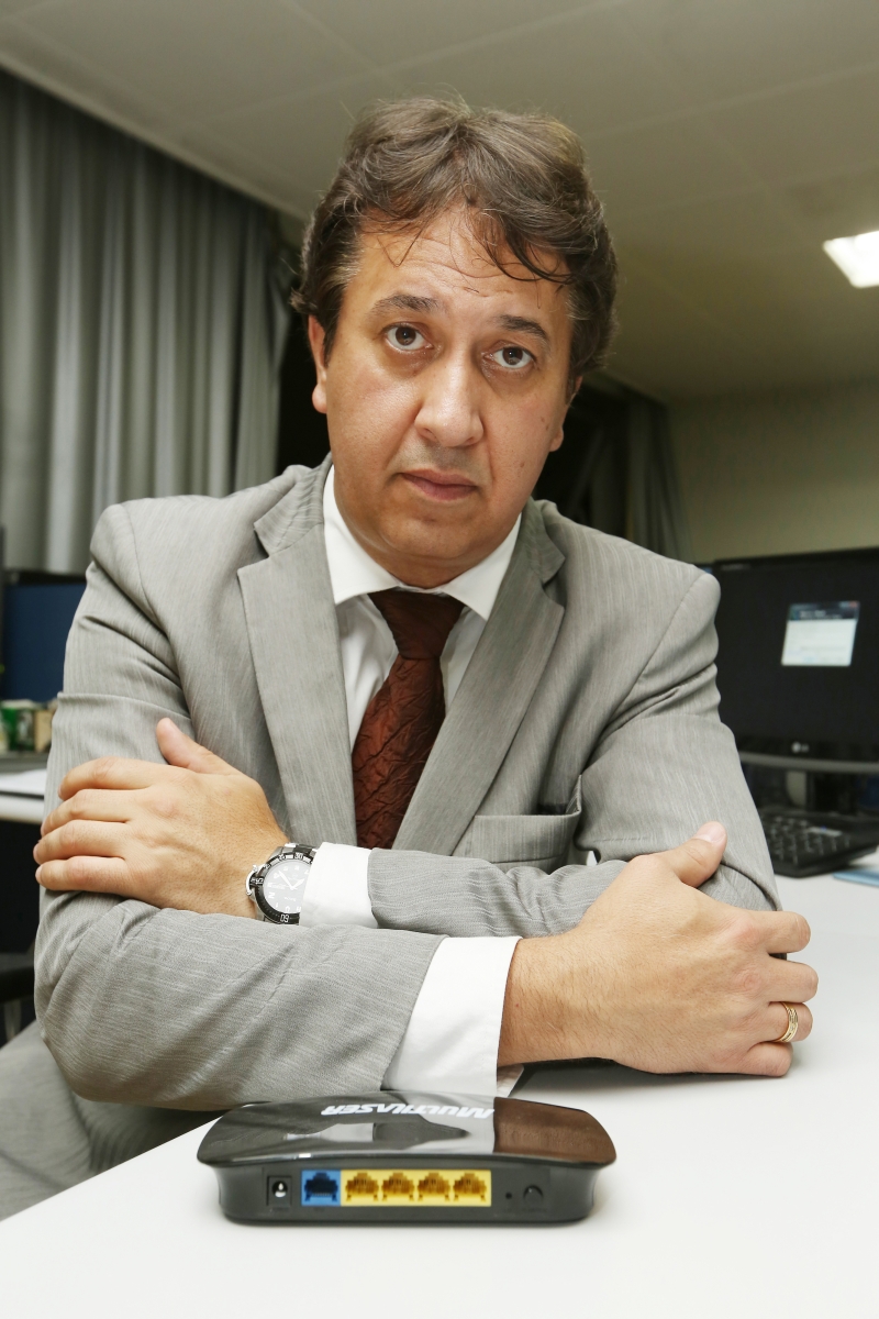 Antônio de Andrade: dor de cabeça com operadora | Giuliano Gomes / Gazeta do Povo