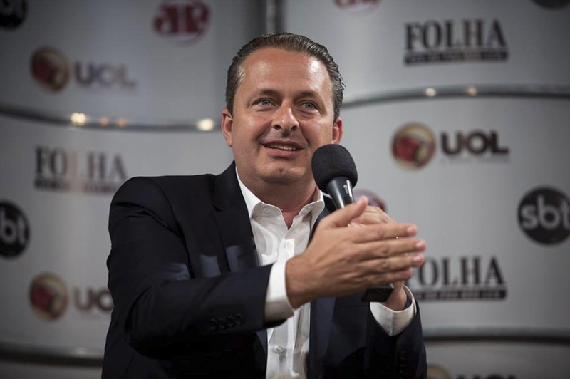 Campos promete estudar uma proposta de passe livre | Linha do Tempo