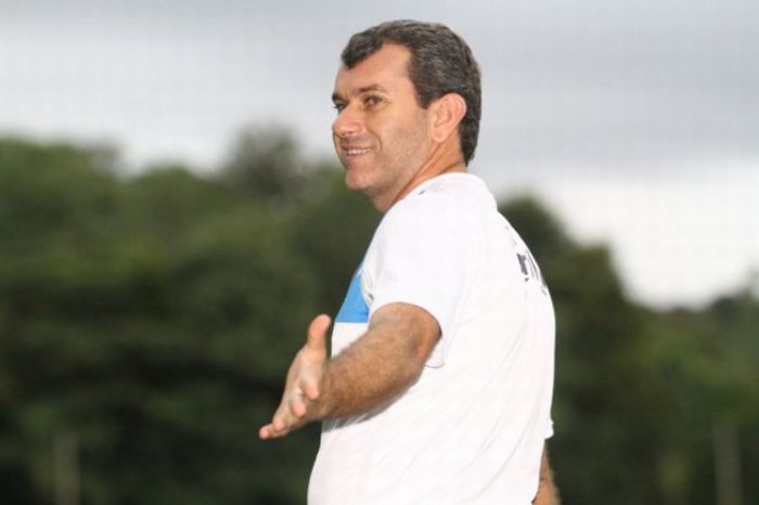 Claudio Tencati terá desfalques no Londrina para enfrentar o Santos | Gilberto Abelha / Jornal de Londrina