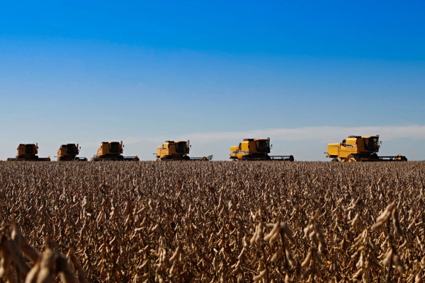 Setor produtivo aproveitou créditos a juro reduzido e valorização da soja para renovar parque de máquinas nos últimos anos | Christian Rizzi/gazeta Do Povo