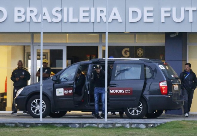 Depois de passar os últimos dias em casa, Neymar volta à seleção |