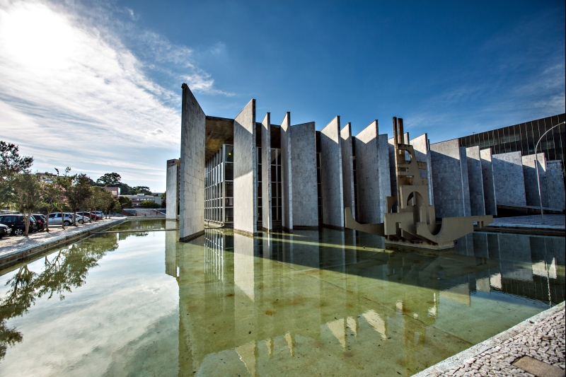 Sede do TC: tribunal informou que não vai se posicionar sobre o assunto | Brunno Covello/ Gazeta do Povo