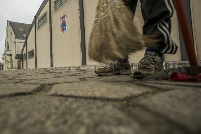 Visitada pela reportagem ontem à tarde, a sede social do Avenida Kennedy estava vazia: prejuízo médio de R$ 1 milhão por ano |