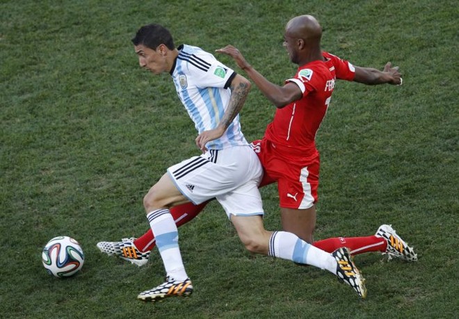 Di Maria garantiu a classificação da Argentina nas oitavas de final diante da Suíça |