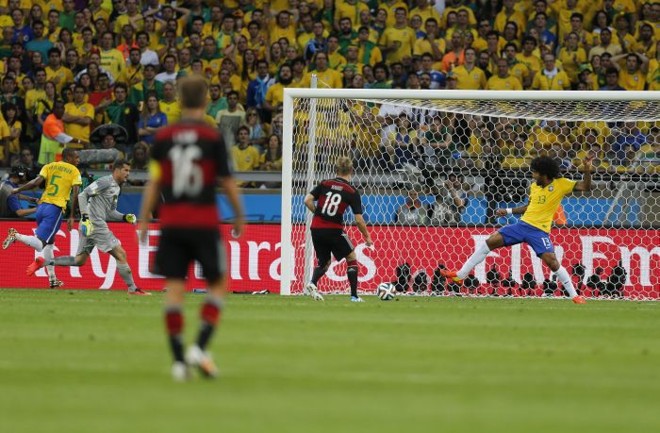 Alemanha começa partida com vantagem sobre o Brasil | 