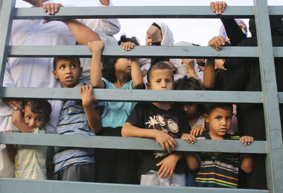 Palestinos escapam da ofensiva israelense em Khan Younis, na Faixa de Gaza; refugiados somam 1,1 milhão | Ibraheem Abu Mustafa/Reuters