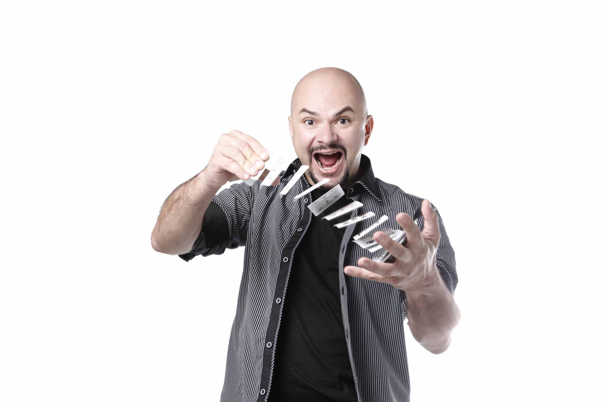 Eduardo Rocha mistura stand up, hipnose e ilusionismo | Divulgação