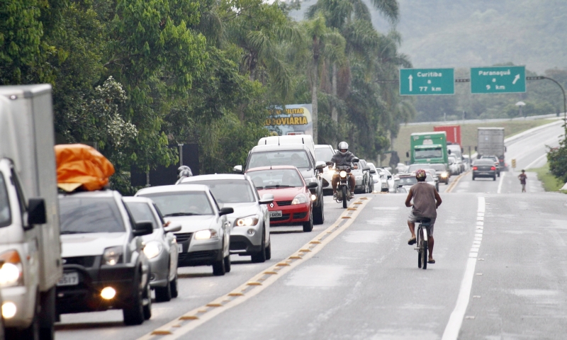 Obras de infraestrutura entre a PR-407 e Pontal do Sul vão facilitar o deslocamento na região | Daniel Castellano/Gazeta do Povo