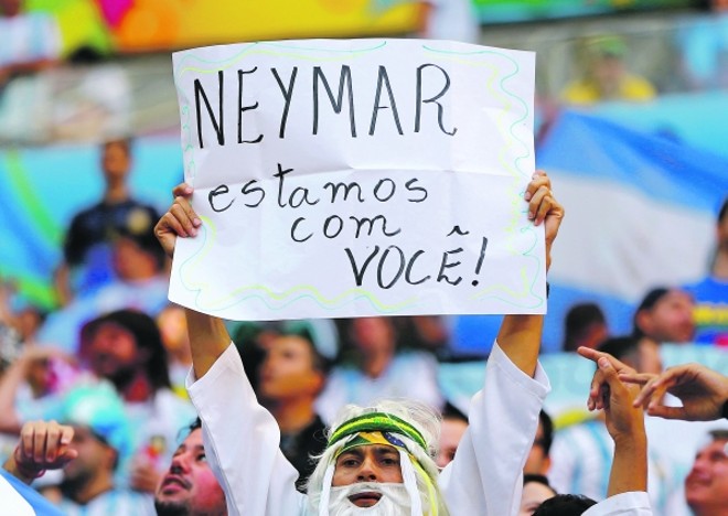 Torcida em Salvador e Brasília manifestou apoio ao camisa 10 da seleção na rodada de ontem | 