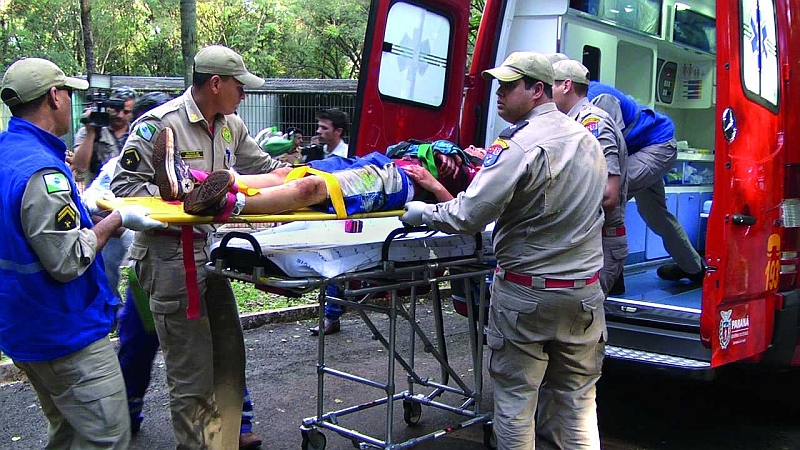 Menino foi resgatado pelos Bombeiros logo após o acidente e levado ao Hospital Universitário de Cascavel | Mateus Barbieri / Jornal Hoje