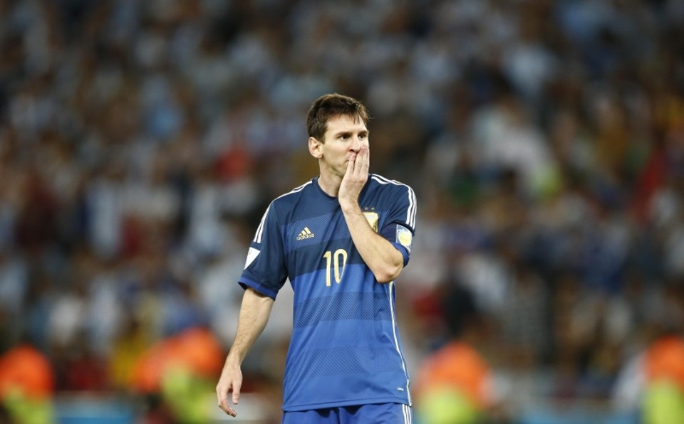 Aborrecido com a derrota, Messi não deu bola para a premiação de melhor jogador da Copa | Hugo Harada, enviado especial/ Gazeta do Povo