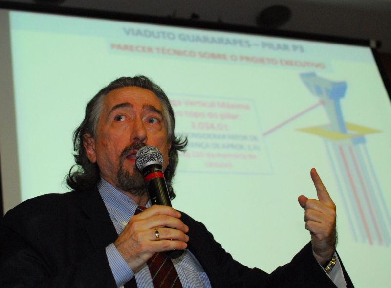Ribeiro, perito: falhas de projeto não são fáceis de encontrar | Marcelo Prates/Folhapress