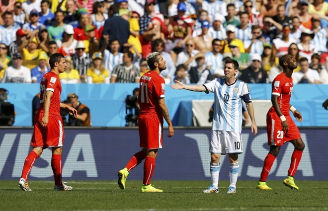 Argentina e Suíça competem na Arena Corinthians, em São Paulo |