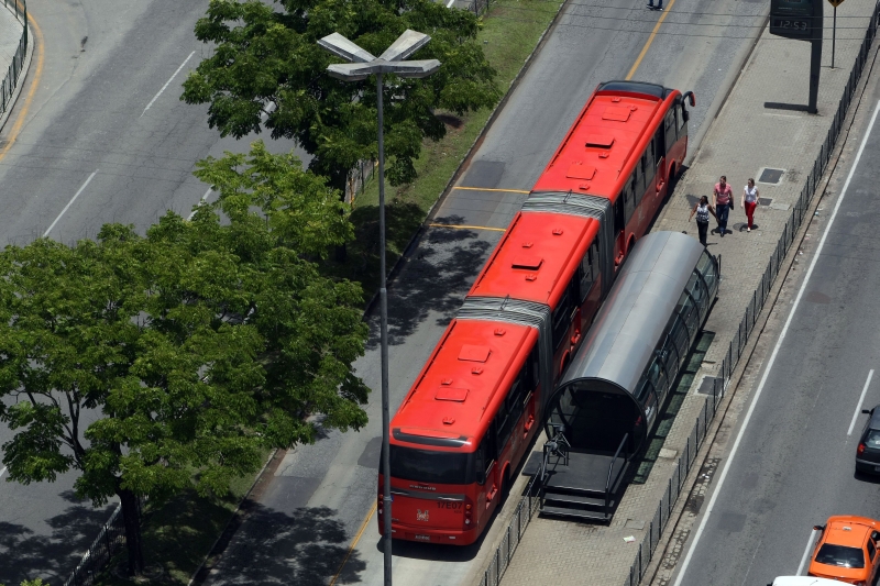 Principal destaque da publicação é o BRT, criado em Curitiba | Henry Milleo/ Gazeta do Povo