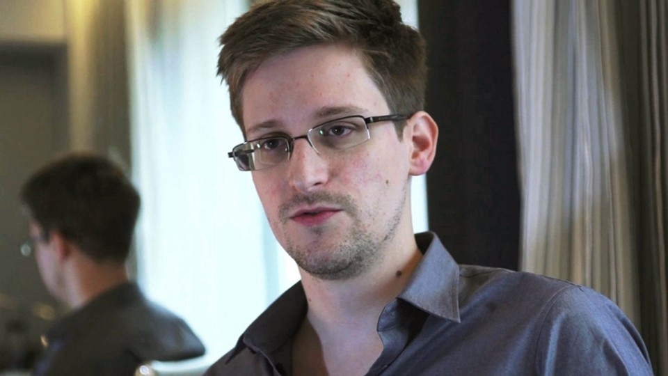 Edward Joseph Snowden, ex-funcionário da NSA e da CIA que tornou públicos detalhes da espionagem americana | The Guardian