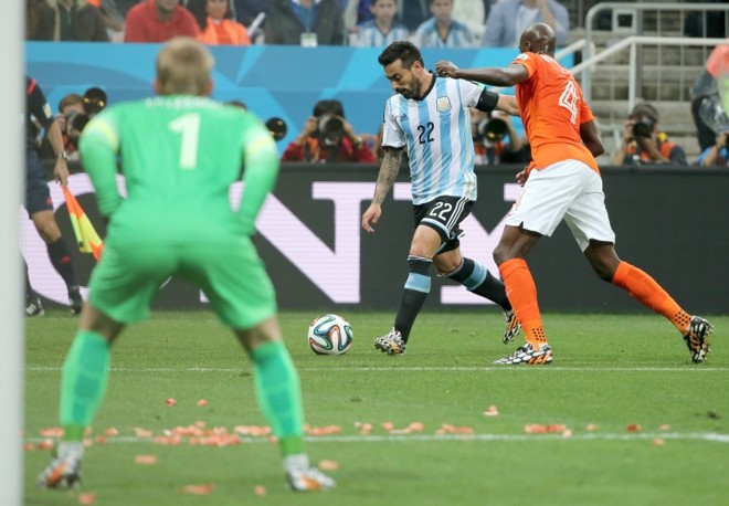 Argentina e Holanda se enfrentam em partida de semifinal no estádio Itaquerão, em São Paulo | 