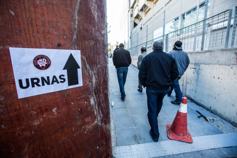 Oito mil sócios do Furacão estavam aptos a votar no referendo | Brunno Covello / Gazeta do Povo