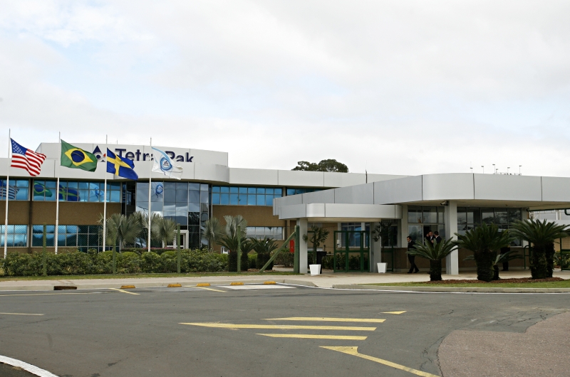 Produção paranaense da Tetra Pak deve chegar a 13 bilhões de embalagens por ano | Josué Teixeira/ Gazeta do Povo