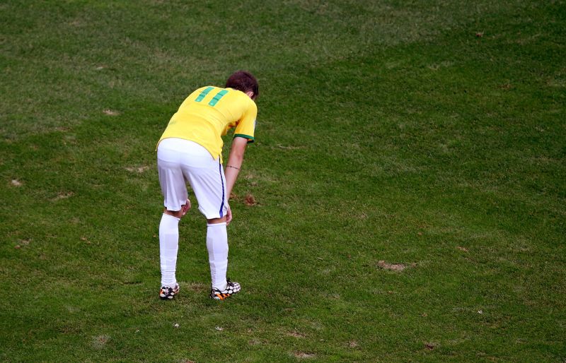 Autor do único gol do Brasil contra a Alemanha, meia Oscar esboça um lado otimista | Reuters