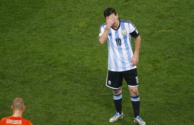 Messi durante partida contra a Holanda em São Paulo | 