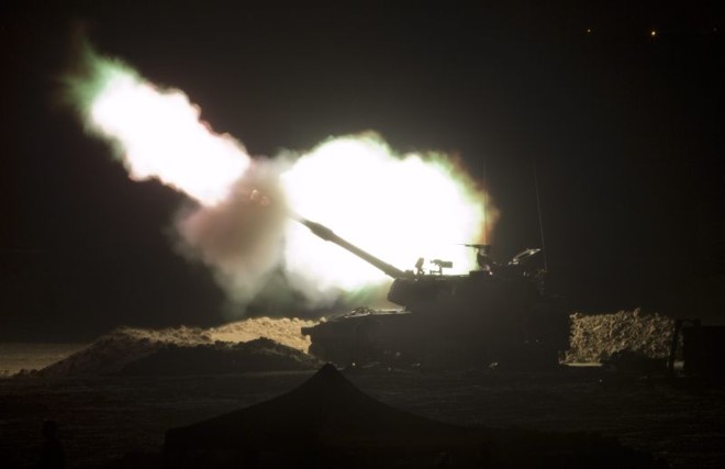 Israel dispara contra a Faixa de Gaza | EFE/JIM HOLLANDER