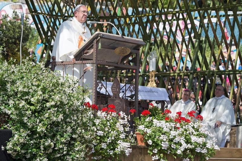 Papa Francisco em pronunciamento na univerisdade de Molise, em uma região agrícola e industrial no sul da Itália | EFE/EPA/OSSERVATORE ROMANO PRESS OFFICE