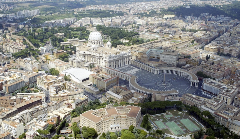 Vista da Praça de São Pedro | Alessandro Bianchi/Reuters