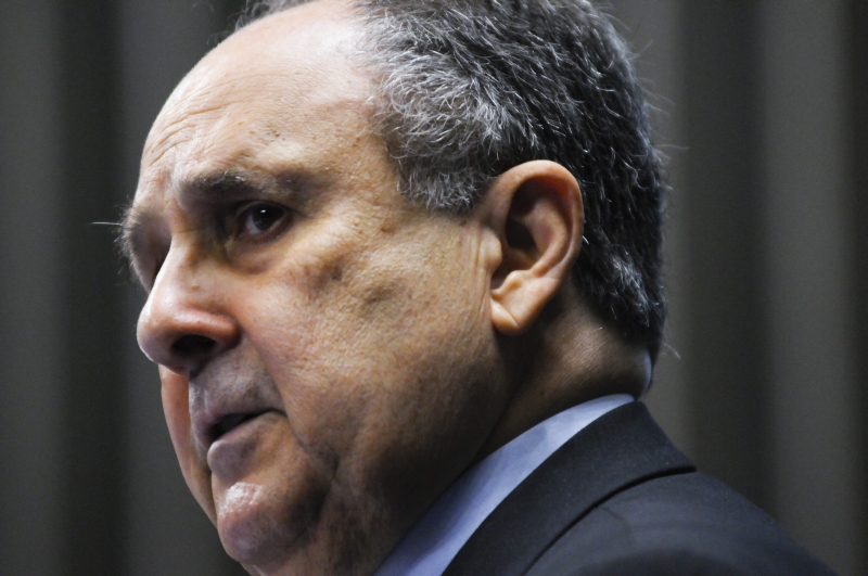 Cristovam Buarque, senador (PDT-DF), é quem prepara relatório decisivo para determinar se iniciativa vira ou não projeto de lei | Artur Monteiro/Ag. Senado