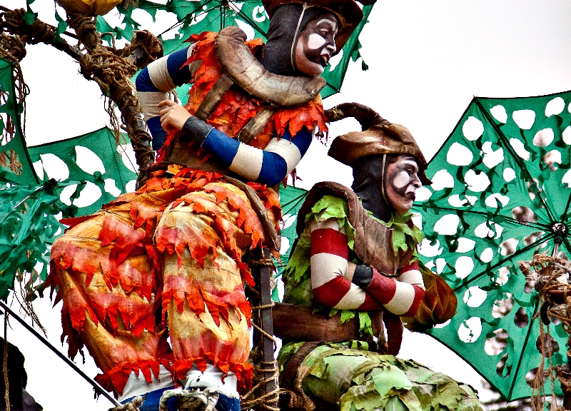 Espetáculos são apresentados ao ar livre | Divulgação