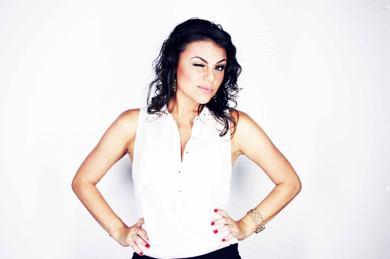 O espetáculo Bruna Louise para Menores tem três apresentações no Curitiba Comedy Club | Divulgação