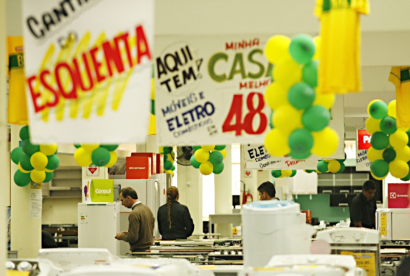 Venda de eletrodomésticos caiu 1,9% em junho em relação a igual período de 2013 | Josue Teixeira/ Gazeta do Povo