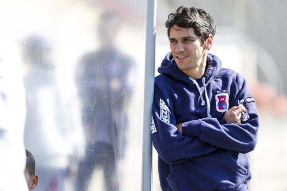 Lucio Flavio deve retornar ao treino do Paraná já em Natal para enfrentar o América-RN | Henry Milléo / Gazeta do Povo
