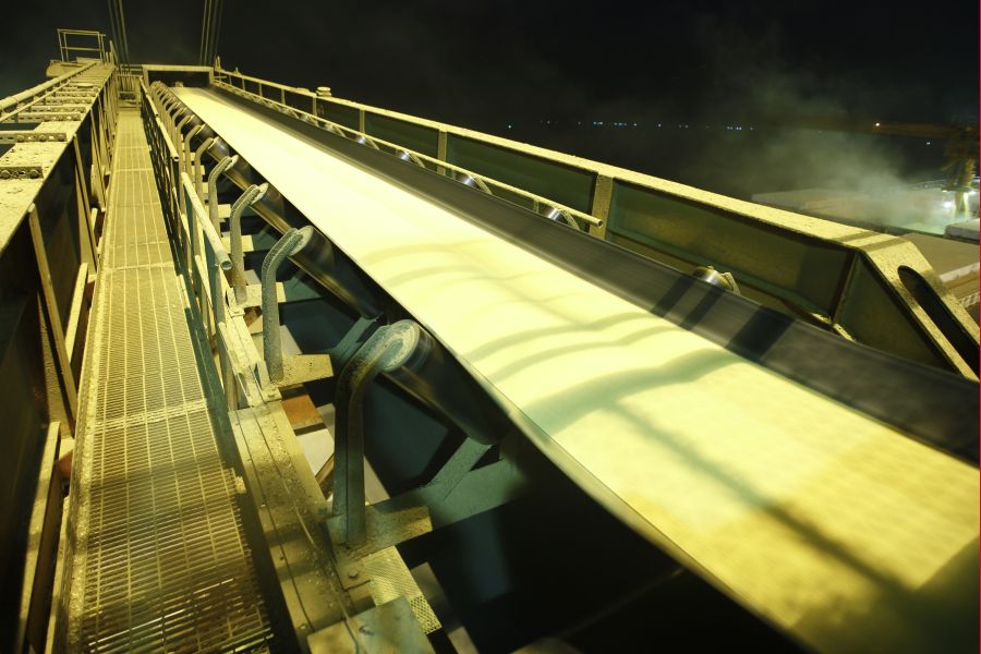 Antigo concessionário mantém controle de correias e impede que vencedor de licitação assuma serviço. | Foto: Andra© Rodrigues/gazeta Do Povo