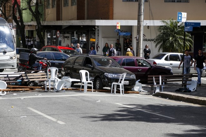 Ruas no entorno chega ram a ser bloqueadas |