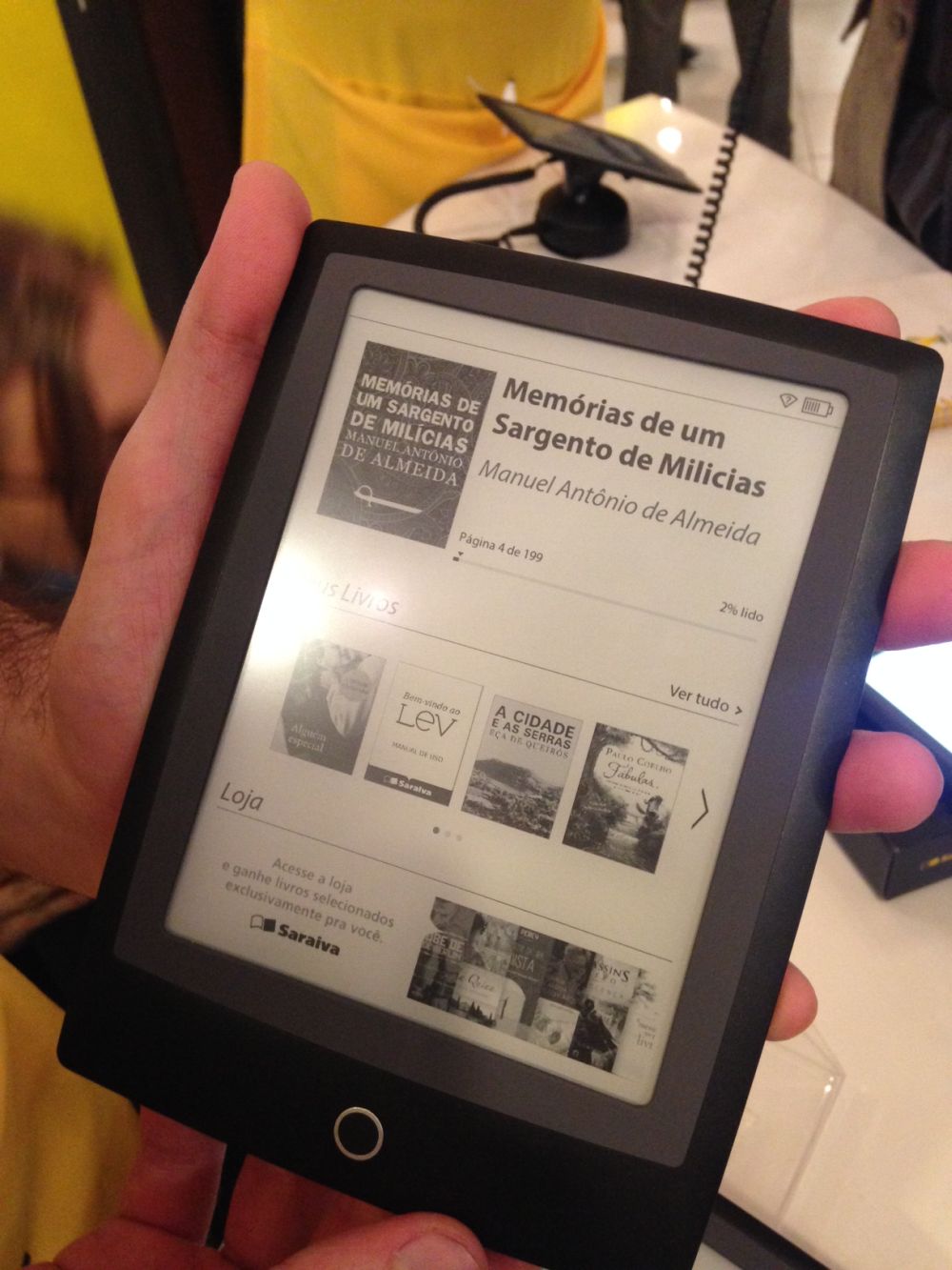Lev é o e-reader da Saraiva. O modelo de entrada custa R$ 299. | Anna Paula Franco