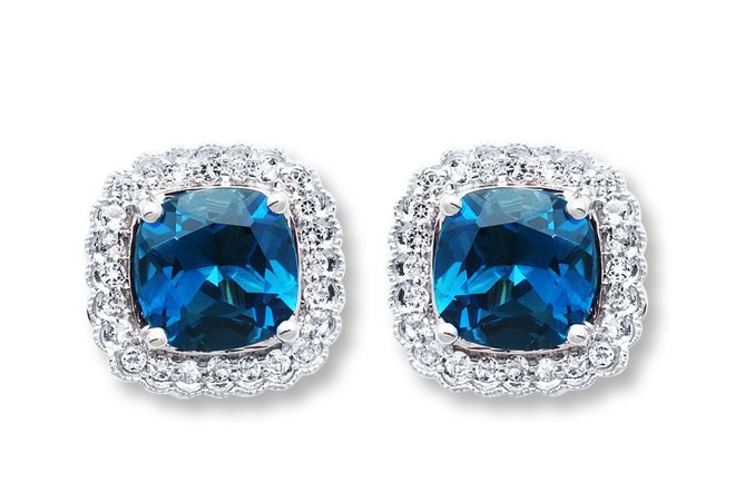Brincos de topázio azul e branco e prata, US$ 419 |