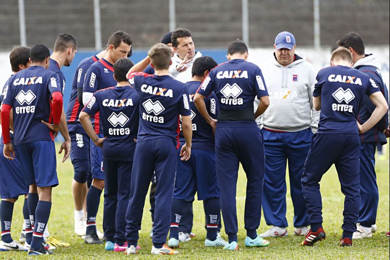 Elenco do Paraná escreveu carta para a torcida | Felipe Rosa / Tribuna