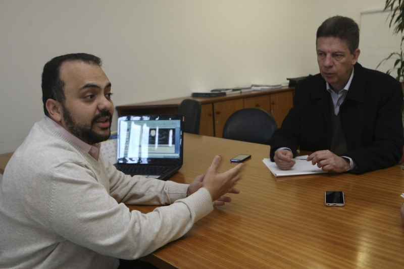 Pugas (esq.) e Oliveira (dir.): gestores dizem que há dificuldades na interação com o cidadão | Aniele Nascimento/Gazeta do Povo