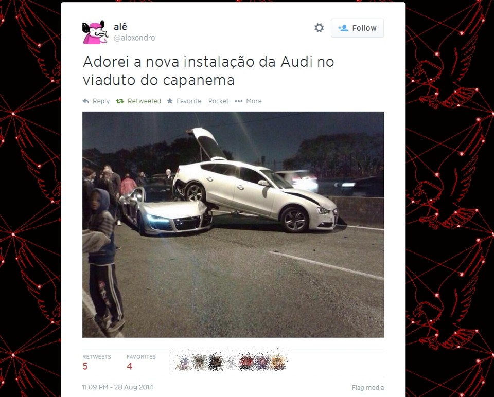 Audi R8 entrou embaixo do Audi A5 | Reprodução/Twitter