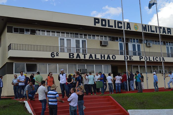 Produtores cobram indenização da Copel por prejuízos causados pela abertura das comportas da Usina Salto Caxias | Luiz Carlos da Cruz / Gazeta do Povo