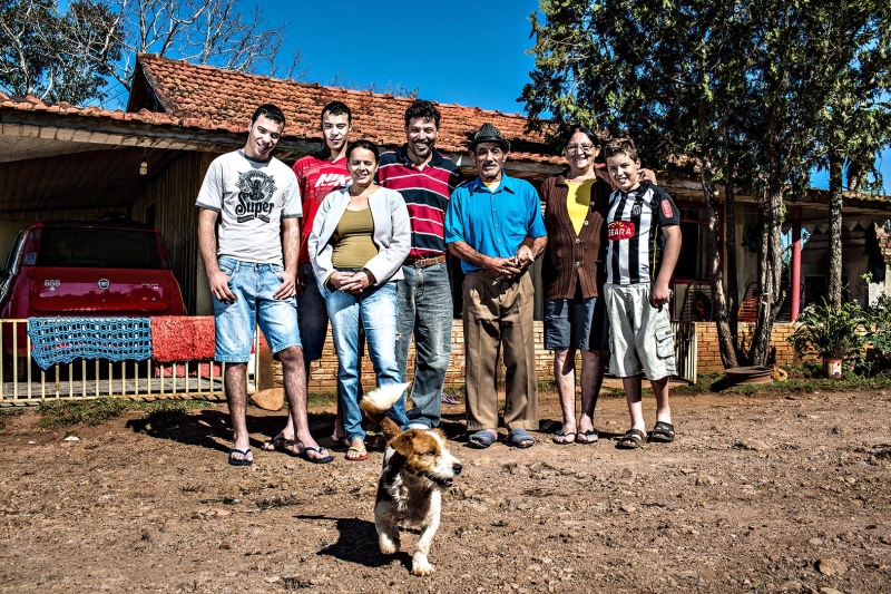 A família do agricultor José Marciano do Carmo foi separada pela falta de oportunida-des na região | Brunno Covello