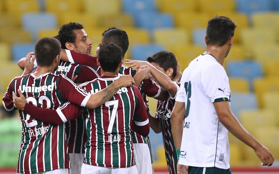 Jogadores do Fluminense comemoram um de seus gols na vitória de 2 a 1 sobre o Goiás pela Sul-Americana | Matheus Andrade / Photocamera