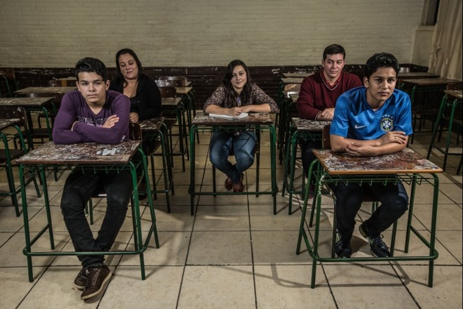 Família Souza Andrade, de Jataizinho, é um exemplo típico do que acontece no Norte Pioneiro. Quase 9,5% d os alunos desistem de estudar e abandonam o Ensino Médio |