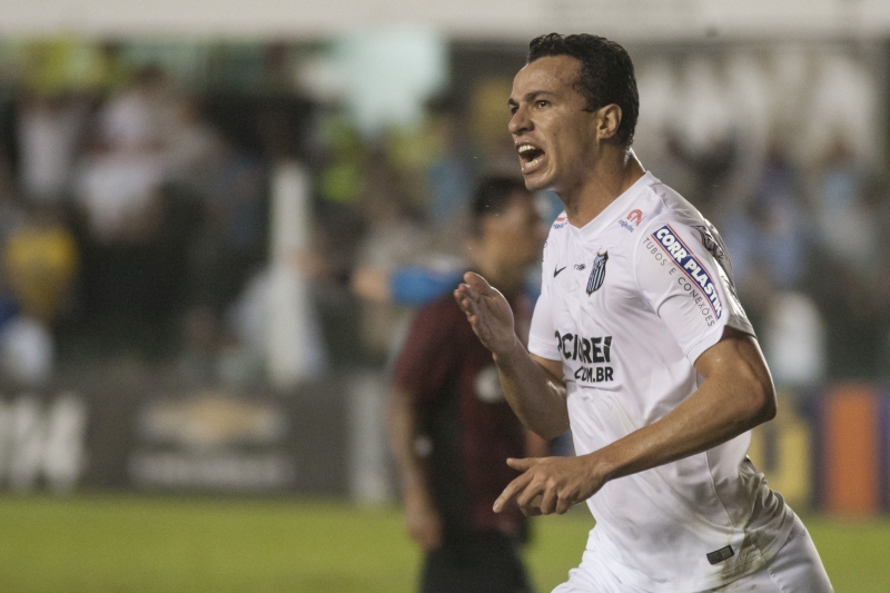 Leandro Damião acabou, contra o Atlético, com um jejum de 691 minutos sem balançar a rede | Douglas Aby Saber/Fotoarena/Folhapress