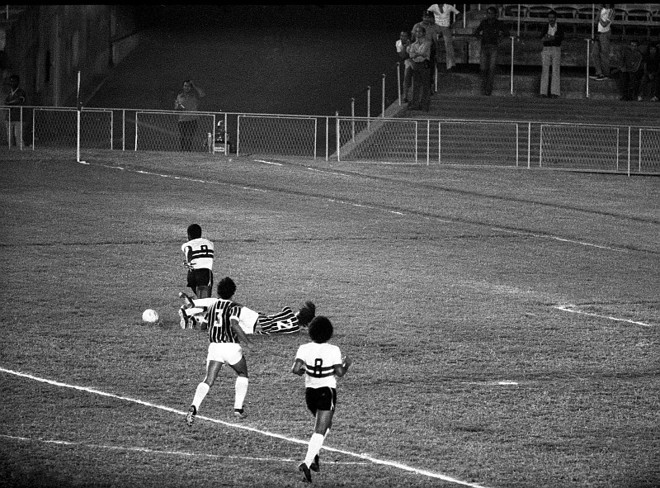 5  Dia de Maizena:em 1975, o Coxa estreou no Brasileiro contra o Fluminense no Maracanã, no dia 20/08. Naquela década, o Flu era freguês do Verdão e confirmou a freguesia ao perder por 1 a 0, gol de Maizena. | 