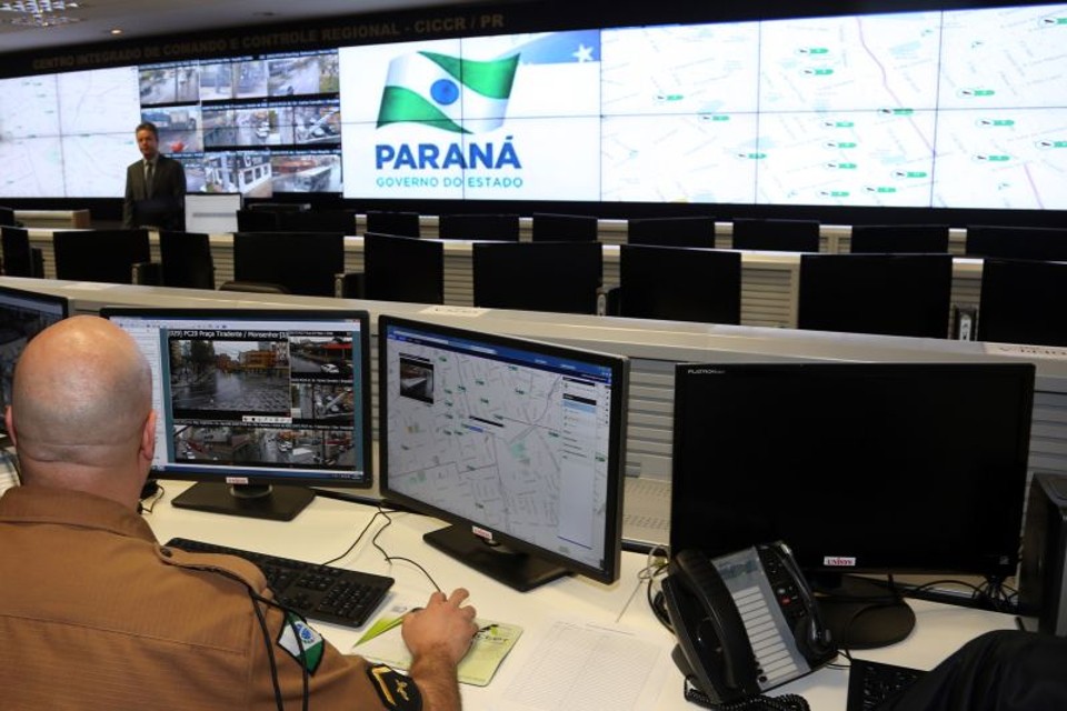 O Governo do Estado recebeu formalmente o Centro Integrado de Comando de Controle (CICC), utilizado pelas forças de segurança pública durante a Copa do Mundo, em Curitiba | Divulgação/Orlando Kissner/ANPr