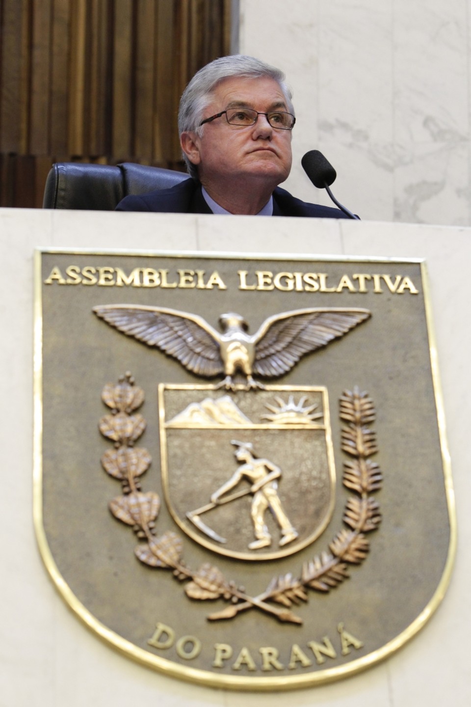 Valdir Rossoni explicou a decisão: prefeitos que contratarem 200 médicos sem concurso, por exemplo, não vão receber mais 200 multas, mas apenas uma | Daniel Castellano/ Gazeta do Povo