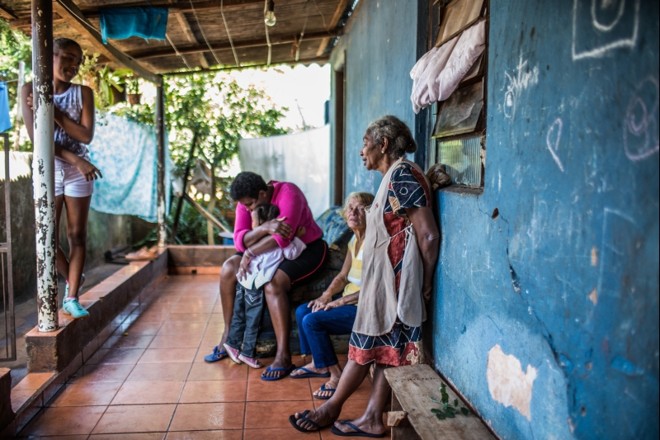 Emily, Marilena e a filha Gabriela, Tília e dona Ana Venâncio |